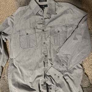 Beverly Hills Polo Club Men's Medium Striped Long Sleeve Button Up